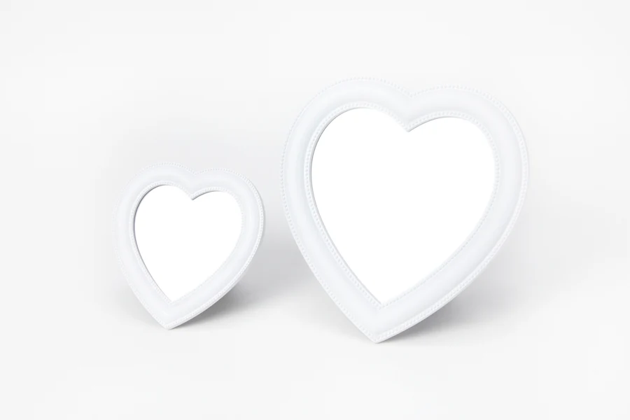 Desk Mirror White Heart S - Image 5